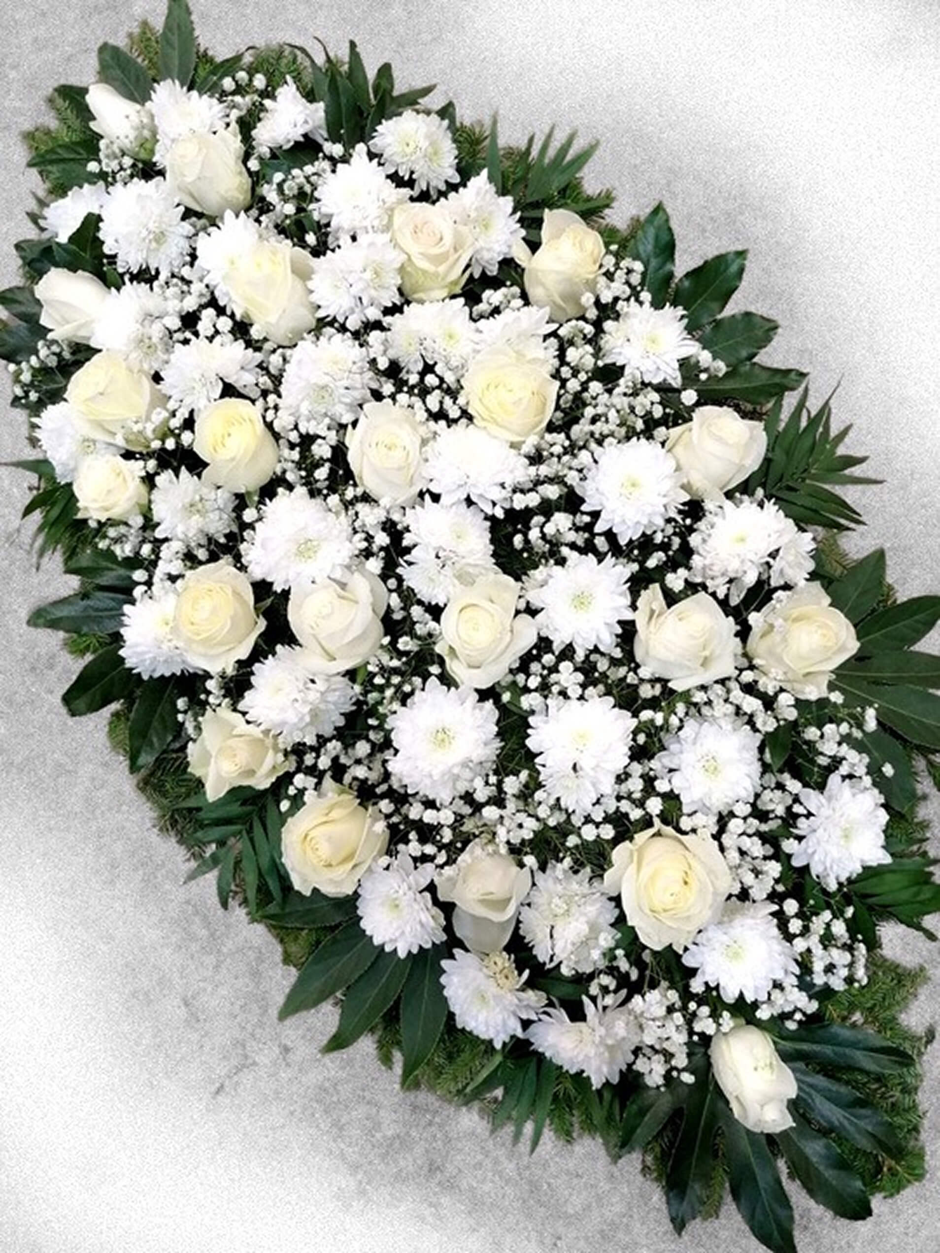 Apbedīšanas birojs Angel Ab piedāvā plašu izvēli sēru ziedu kompozīcijām