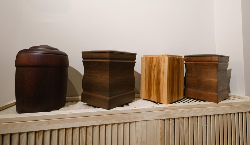 Apbedīšanas birojs Angel, Emmas iela 14 urnas